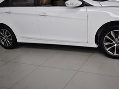 索纳塔八 2013款 2.0L 自动 豪华版