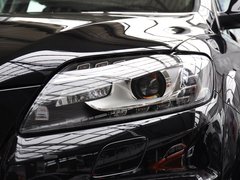 奥迪Q7 2014款 35 TFSI quattro 运动型