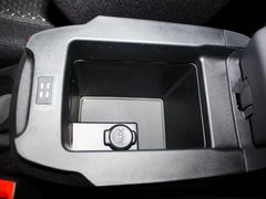 世嘉 2013款 两厢 1.6L 手动 乐尚型