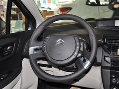 世嘉 2013款 三厢 1.6L 自动 品享型
