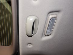 路帝 2014款 2.0T 自动 两驱精英导航版 7座