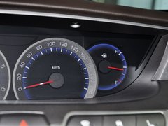 路帝 2014款 2.0T 自动 两驱精英导航版 7座