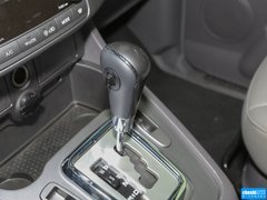 路帝 2014款 2.0T 自动 两驱精英导航版 7座