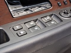 雷斯特W 2014款 2.7T 自动 四驱豪华导航版 5座