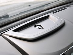 雷斯特W 2014款 2.7T 自动 四驱豪华导航版 5座