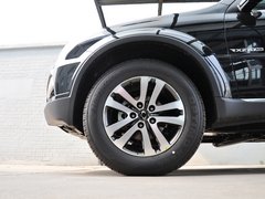雷斯特W 2014款 2.7T 自动 四驱豪华导航版 5座
