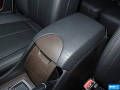 雷斯特W 2014款 2.7T 自动 四驱豪华导航版 5座