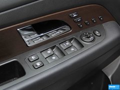 雷斯特W 2014款 2.7T 自动 四驱豪华导航版 5座