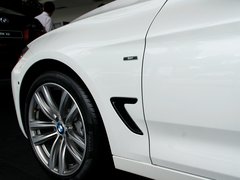 寶馬3系GT 2013款 335i 3.0T 自動 風(fēng)尚設(shè)計套裝