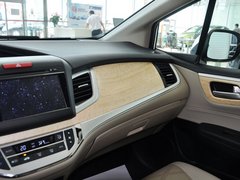 杰德 2013款 1.8L 自动 舒适型 5座