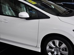 杰德 2013款 1.8L 自动 舒适型 5座