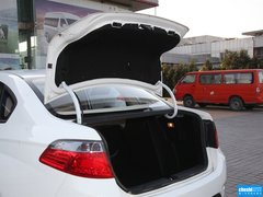 中华H330 2013款 1.5L 自动 豪华型