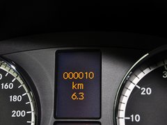 唯雅诺 2013款 3.0L 自动 舒适版 7座