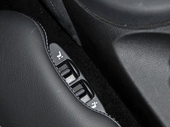 日产370Z 2013款 370Z 3.7L 自动 Roadster