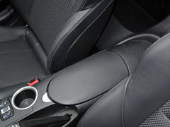 日产370Z 2013款 370Z 3.7L 自动 Roadster
