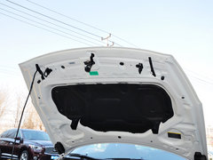 日产GT-R 2014款 3.8T DCT Premium Edition 棕红内饰