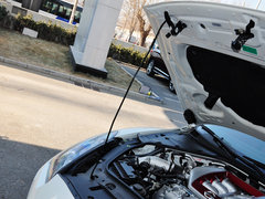 日产GT-R 2014款 3.8T DCT Premium Edition 棕红内饰