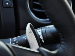 日产(进口)  3.8T DCT 方向盘右侧控制杆