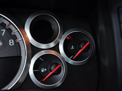 日产GT-R 2014款 3.8T DCT Premium Edition 棕红内饰