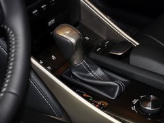 雷克萨斯IS 2013款 2.5L 自动 尊贵版