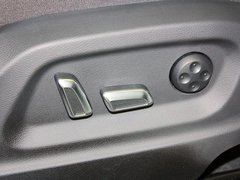 奥迪Q5 2013款 40 TFSI quattro 进取型 5座