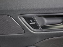奥迪Q5 2013款 40 TFSI quattro 技术型 5座