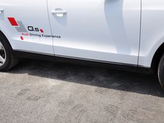 奥迪Q5 2013款 40 TFSI quattro 舒适型 5座