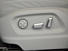 奥迪Q5 2013款 40 TFSI quattro 舒适型 5座