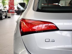 奥迪Q5 2013款 40 TFSI quattro 舒适型 5座