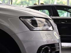 奥迪Q5 2013款 40 TFSI quattro 舒适型 5座