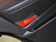 雷斯特W 2014款 2.0T 自动 四驱豪华导航版 5座