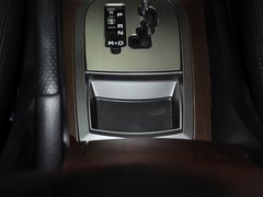 雷斯特W 2014款 2.0T 自动 四驱豪华导航版 5座