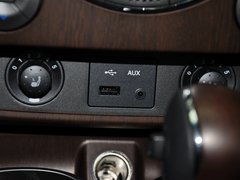 雷斯特W 2014款 2.0T 自动 四驱豪华导航版 5座