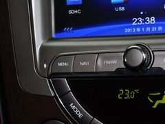 雷斯特W 2014款 2.0T 自动 四驱豪华导航版 5座