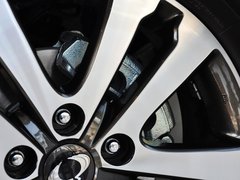 雷斯特W 2014款 2.0T 自动 四驱豪华导航版 5座