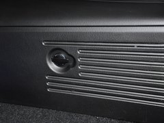 雷斯特W 2014款 2.0T 自动 四驱豪华导航版 5座