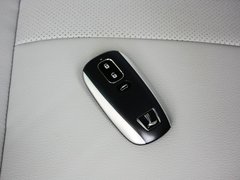 納5 2013款 1.8T 自動 旗艦型