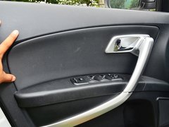 奔腾X80 2013款 2.3L 自动 旗舰型