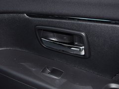 標(biāo)致4008(海外) 2013款 2.0L CVT 兩驅(qū)時尚型5座