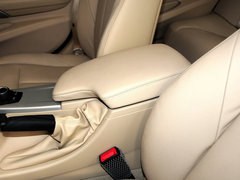 宝马3系 2013款 320i 2.0T 自动 时尚型