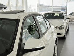 宝马3系 2013款 320i 2.0T 自动 时尚型