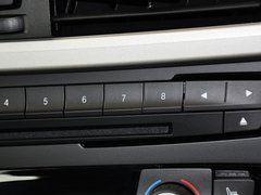 宝马3系 2013款 320i 2.0T 自动 时尚型