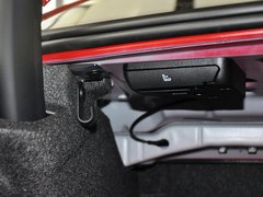 宝马3系 2013款 320i 2.0T 自动 时尚型