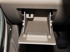 荣威550 2013款 550S 1.8L 手动 启逸版