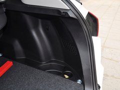 奔腾X80 2013款 2.3L 自动 豪华型