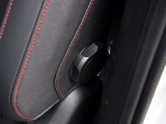 奔腾X80 2013款 2.3L 自动 豪华型