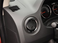 指南者(进口) 2014款 2.4L 自动 四驱豪华版 5座