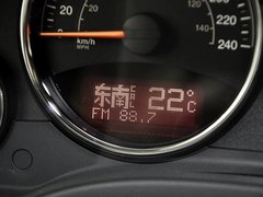 指南者(进口) 2014款 2.4L 自动 四驱豪华版 5座