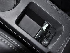 指南者(进口) 2014款 2.4L 自动 四驱蛇行珍藏版 5座