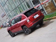 指南者(进口) 2014款 2.4L 自动 四驱蛇行珍藏版 5座